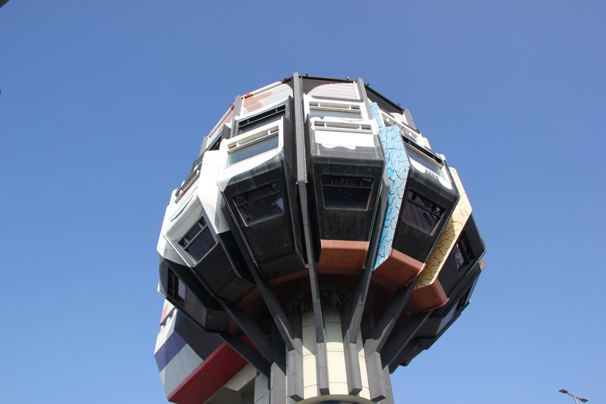 Bierpinsel seitlich Schlossstraße Berlin Steglitz